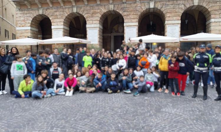 Macerata, "Cammina che ti passa": il Convitto Leopardi promuove la crescita e la scoperta attraverso il cammino Macerata, "Cammina che ti passa": il Convitto Leopardi promuove la crescita e la scoperta attraverso il cammino