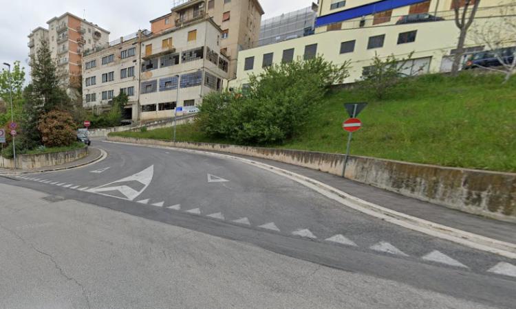 Macerata, lavori conduttura del gas in via Cioci: come cambia la viabilità Macerata, lavori conduttura del gas in via Cioci: come cambia la viabilità