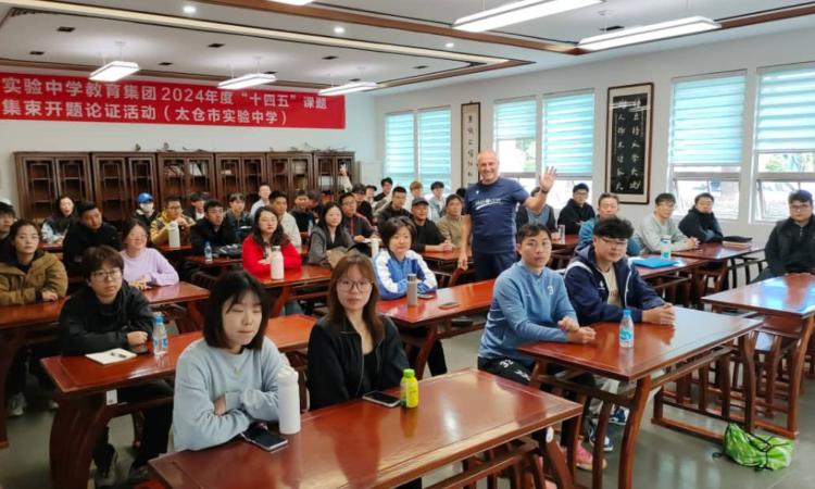 Macerata, Alessandro Porro in Cina per insegnare calcio: "Vi racconto la mia esperienza" (FOTO e VIDEO)