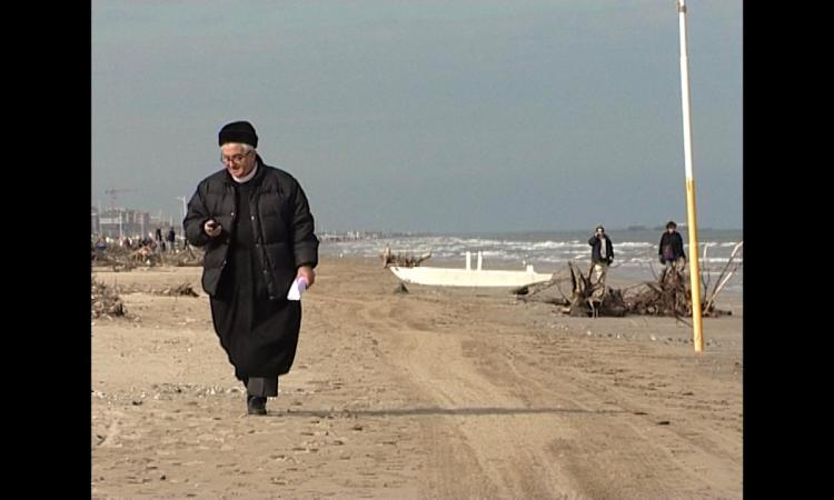 "Il pazzo di Dio", la storia di Don Oreste Benzi in prima visione nei cinema marchigiani "Il pazzo di Dio", la storia di Don Oreste Benzi in prima visione nei cinema marchigiani