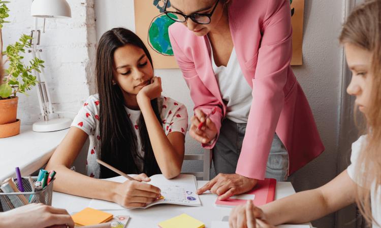 Master A19 Mnemosine: come conseguire i CFU per insegnare storia e filosofia Master A19 Mnemosine: come conseguire i CFU per insegnare storia e filosofia