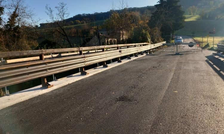 Lavori sul ponte terminati, riapre al traffico la provinciale Entoggese tra Urbisaglia e Tolentino