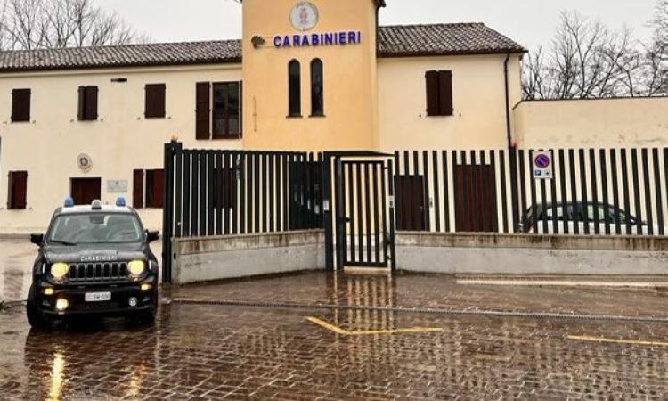 Cingoli, 700 grammi di hashish nell'auto: arrestati due giovani di 25 e 19 anni