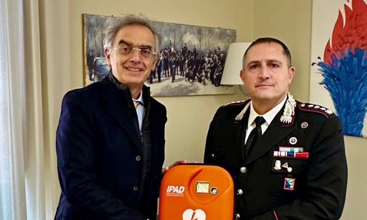 Macerata, un dono salvavita: l'Associazione nazionale Dentisti Italiani al fianco dei carabinieri