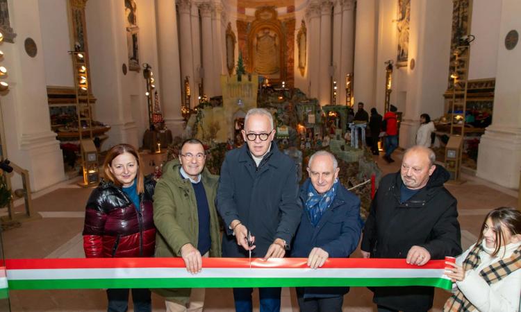 Civitanova Alta città dei presepi, accensione delle luminarie e apertura della casa di Babbo Natale