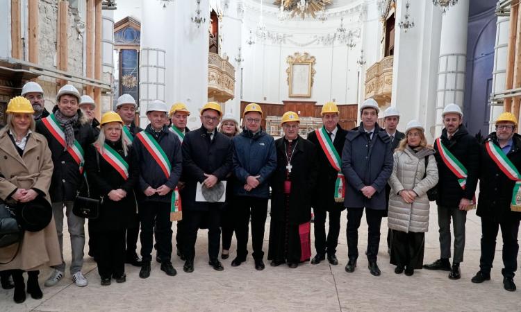 Camerino, iniziati i lavori di ristrutturazione della Cattedrale: "Un segno di speranza"