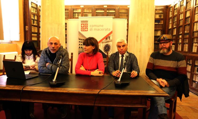 Macerata- Pedalata della vigilia, mercatini e concerti: gli eventi dell'Associazione Commercianti per Natale (FOTO) Macerata- Pedalata della vigilia, mercatini e concerti: gli eventi dell'Associazione Commercianti per Natale (FOTO)