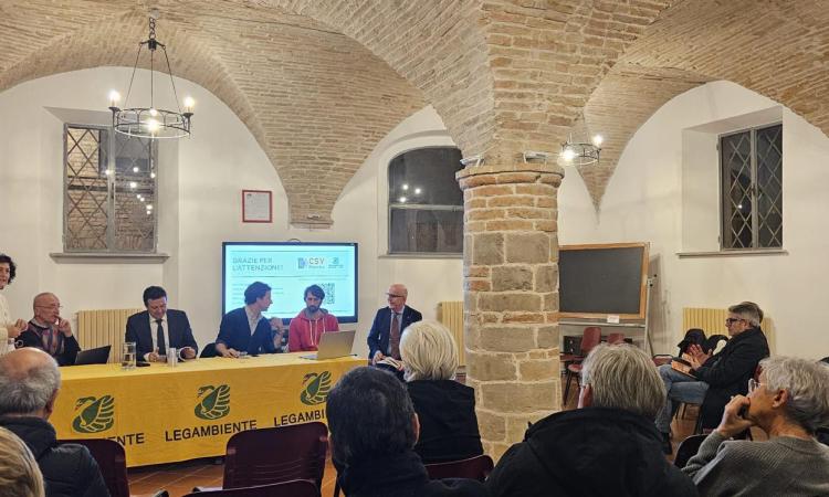 Tolentino verso una comunità energetica rinnovabile: Legambiente presenta il progetto innovativo Tolentino verso una comunità energetica rinnovabile: Legambiente presenta il progetto innovativo