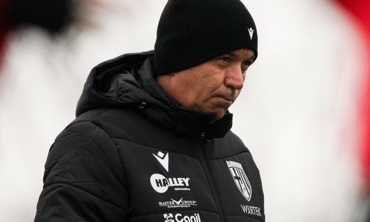 Eccellenza: Santoni esonerato, la terza sconfitta consecutiva gli costa la panchina del Matelica Eccellenza: Santoni esonerato, la terza sconfitta consecutiva gli costa la panchina del Matelica