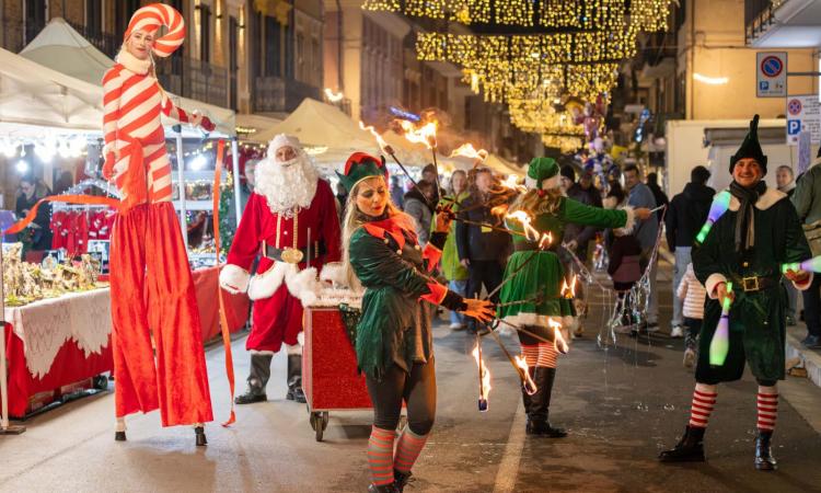 Civitanova, dalla Fiera di Natale ai concerti sinfonici: le feste entrano nel vivo nel weekend Civitanova, dalla Fiera di Natale ai concerti sinfonici: le feste entrano nel vivo nel weekend