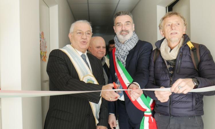 Loro Piceno, giornata memorabile al Centro Monti Azzurri: donato un nuovo pulmino e raddoppiati i posti letto (FOTO e VIDEO)