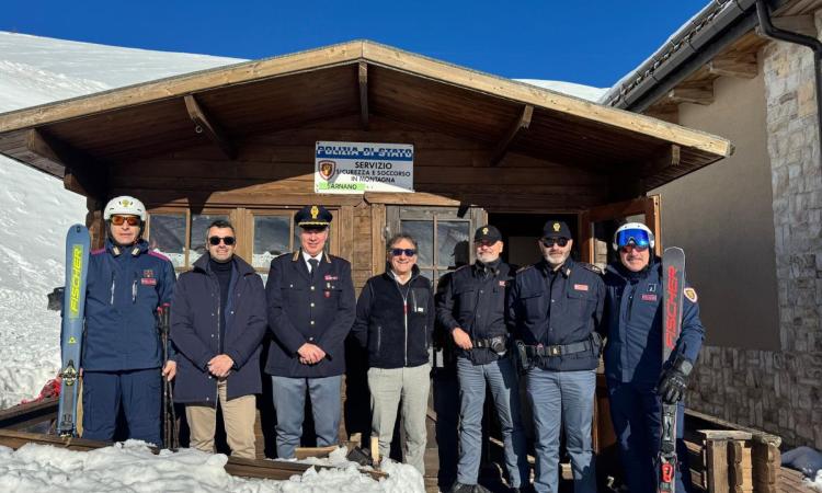 Sarnano, sicurezza e soccorso a Sassotetto: la Polizia di Stato in prima linea per la stagione sciistica