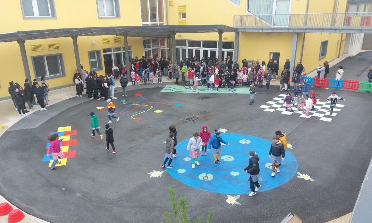 Caldarola e Sarnano, scuole contro l'accorpamento: docenti e sindaci unanimemente contrari Caldarola e Sarnano, scuole contro l'accorpamento: docenti e sindaci unanimemente contrari