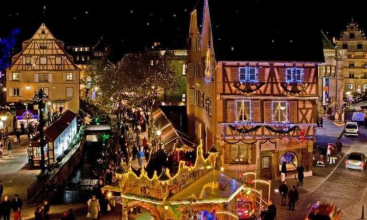 Civitanova, il 5 gennaio ultimo giorno per i mercatini di Natale in piazza XX Settembre Civitanova, il 5 gennaio ultimo giorno per i mercatini di Natale in piazza XX Settembre