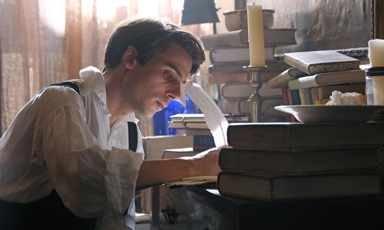 La fiction su Leopardi di Sergio Rubini arriva su Rai 1 ad inizio 2025: ecco quando va in onda La fiction su Leopardi di Sergio Rubini arriva su Rai 1 ad inizio 2025: ecco quando va in onda