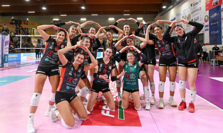 Cbf Balducci Hr domina Messina 3-1: rimonta da manuale al Fontescodella Cbf Balducci Hr domina Messina 3-1: rimonta da manuale al Fontescodella
