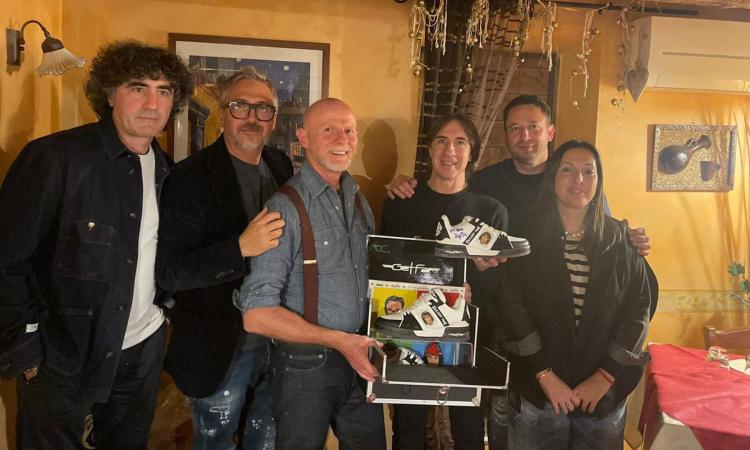 Una scarpa dedicata a dj Fargetta: omaggio al re della dance firmato da un'azienda marchigiana Una scarpa dedicata a dj Fargetta: omaggio al re della dance firmato da un'azienda marchigiana