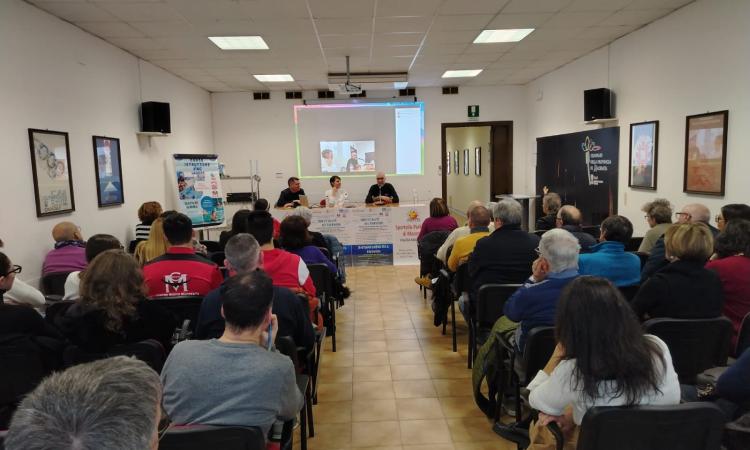 Grande successo per l'iniziativa sul Parkinson organizzata da Centro Nuoto Macerata Grande successo per l'iniziativa sul Parkinson organizzata da Centro Nuoto Macerata
