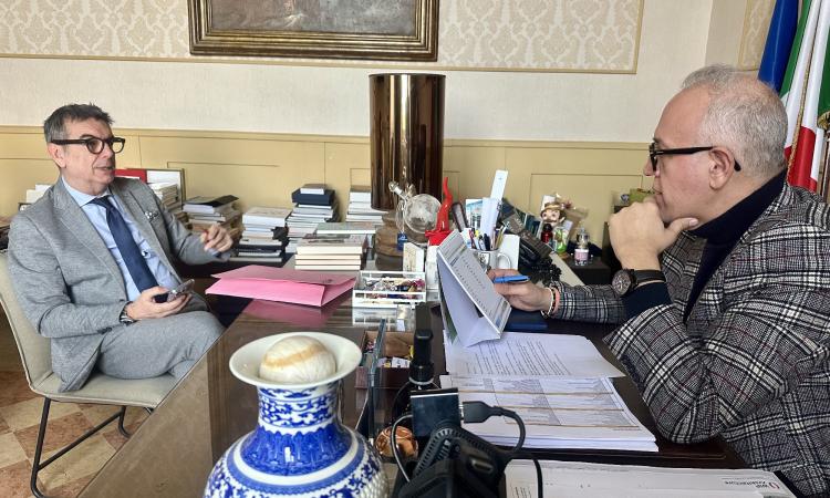 Civitanova, incontro tra sindaco e direttore dell'Ast: "L’ospedale cresce con Pediatria e Chirurgia della tiroide" Civitanova, incontro tra sindaco e direttore dell'Ast: "L’ospedale cresce con Pediatria e Chirurgia della tiroide"