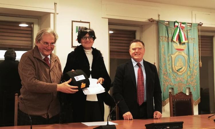 Serravalle, la Fondazione Lions dona un defibrillatore alla popolazione