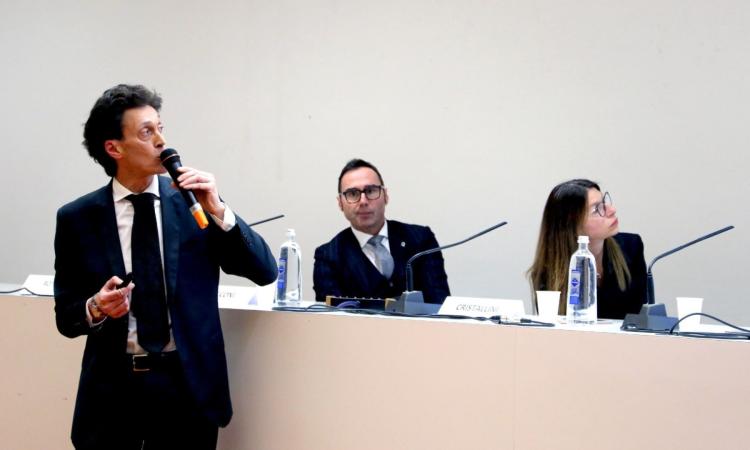 Macerata, tecnologie e intelligenza artificiale al centro del primo incontro 2025 del Laboratorio Esg Marche (FOTO e VIDEO) Macerata, tecnologie e intelligenza artificiale al centro del primo incontro 2025 del Laboratorio Esg Marche (FOTO e VIDEO)