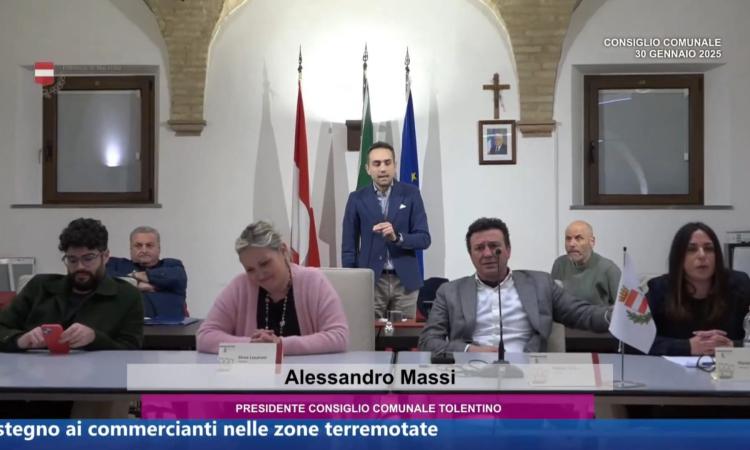 Tolentino, tolte le deleghe all'assessore Gobbi: la maggioranza si spacca, bagarre in Consiglio Tolentino, tolte le deleghe all'assessore Gobbi: la maggioranza si spacca, bagarre in Consiglio