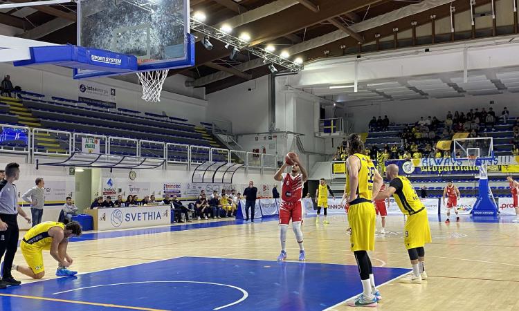 Serie B, Halley Matelica stoica: vince di un punto il derby contro la Svethia Recanati e consolida la vetta