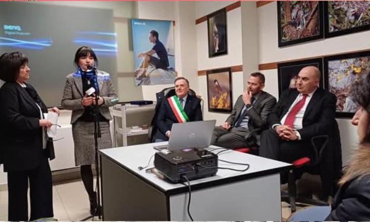 Serravalle, inaugurato nuovo sportello bancario Allianz: "Segnale di speranza per il territorio" Serravalle, inaugurato nuovo sportello bancario Allianz: "Segnale di speranza per il territorio"