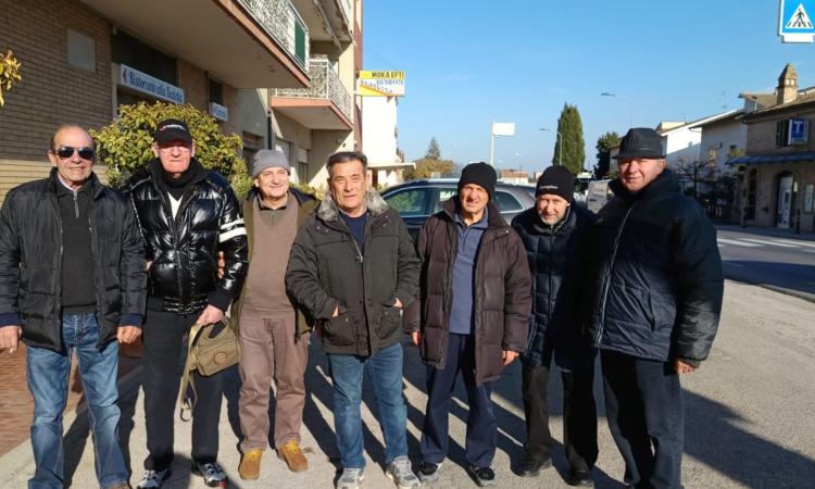 Alberto Massarini festeggia 83 anni: pranzo speciale per il professore e pioniere del nuoto maceratese Alberto Massarini festeggia 83 anni: pranzo speciale per il professore e pioniere del nuoto maceratese