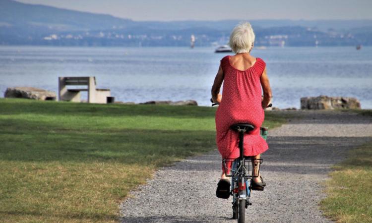 Dopo i 50 anni, cambiamenti del corpo e come mantenere la salute e il benessere Dopo i 50 anni, cambiamenti del corpo e come mantenere la salute e il benessere