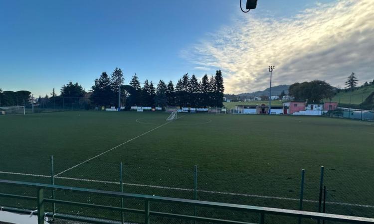 Caldarola si rifà il look: nuovo manto sintetico per il campo sportivo Caldarola si rifà il look: nuovo manto sintetico per il campo sportivo