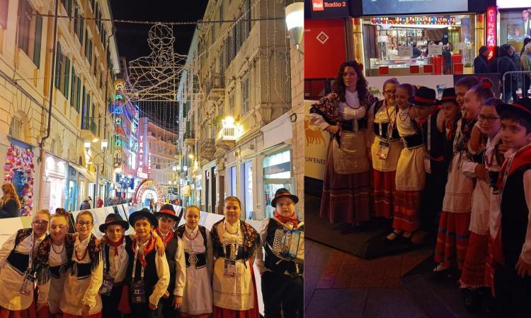 Li Matti di Montecò "anticipano" il Festival di Sanremo: tripudio per la performance nella città dei fiori Li Matti di Montecò "anticipano" il Festival di Sanremo: tripudio per la performance nella città dei fiori