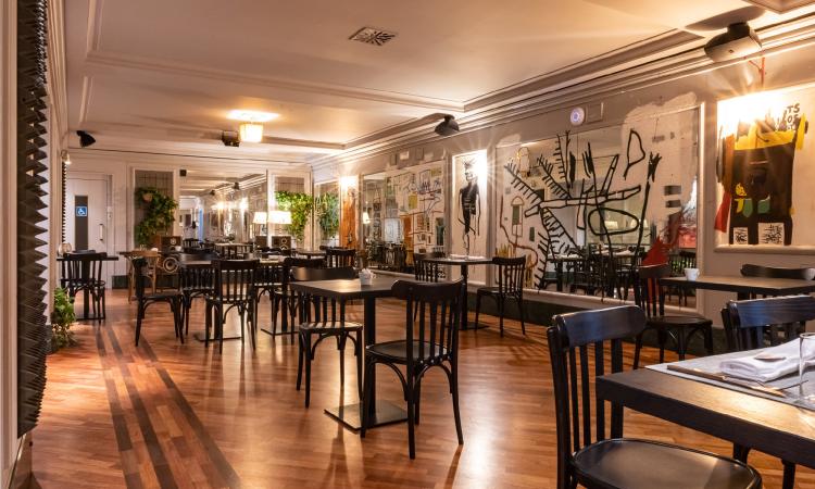 'Social Dinner' a Macerata, una cena tra sconosciuti per fare nuove amicizie: "Dalla rete alla realtà" 'Social Dinner' a Macerata, una cena tra sconosciuti per fare nuove amicizie: "Dalla rete alla realtà"