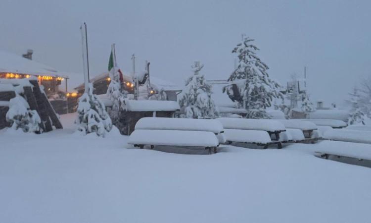 Marche, è tornata la neve  sui Sibillini