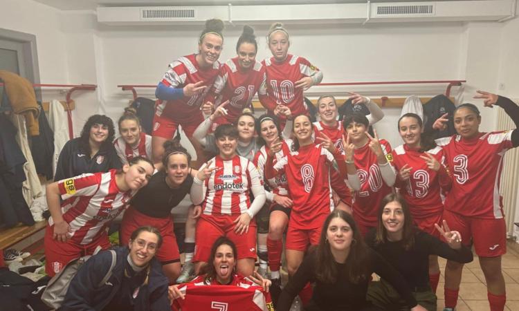 Eccellenza femminile, la Cf Maceratese batte l'Ascoli per 2-0 e vola al primo posto Eccellenza femminile, la Cf Maceratese batte l'Ascoli per 2-0 e vola al primo posto