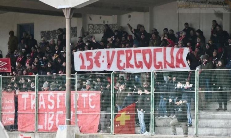 Civitanovese-Ancona, i biglietti della discordia: "Stesso prezzo dell'andata". I dorici smentiscono