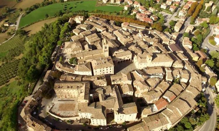 Montecassiano, 800 mila euro per il restauro dell'immobile in via Nazario Sauro