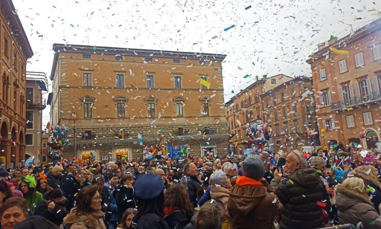 Tolentino, il Carnevale inizia col botto (nonostante il maltempo): il gruppo de Le Grazie vince l'edizione 2025