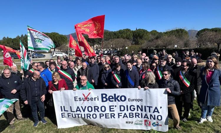 Matelica al fianco dei lavoratori Beko: "Un problema per tutto il territorio" Matelica al fianco dei lavoratori Beko: "Un problema per tutto il territorio"