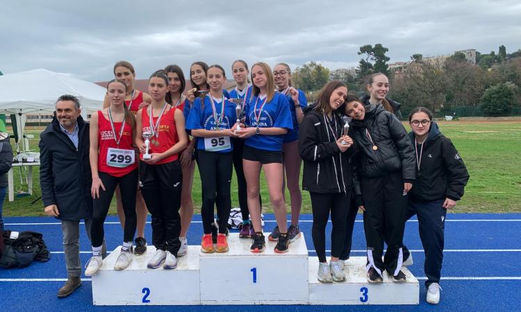 Macerata, le atlete del liceo "Leopardi" da medaglia d'oro: prima posto alle competizioni studentesche