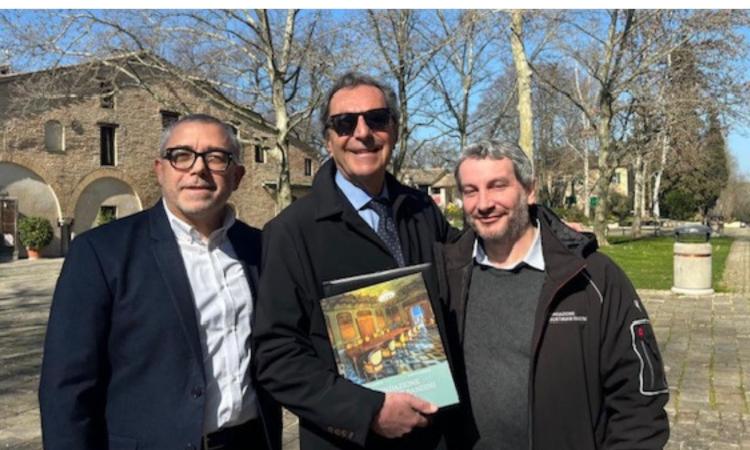 Attilio Romita in visita all'Abbadia di Fiastra: in lavorazione uno speciale sulle Marche Attilio Romita in visita all'Abbadia di Fiastra: in lavorazione uno speciale sulle Marche