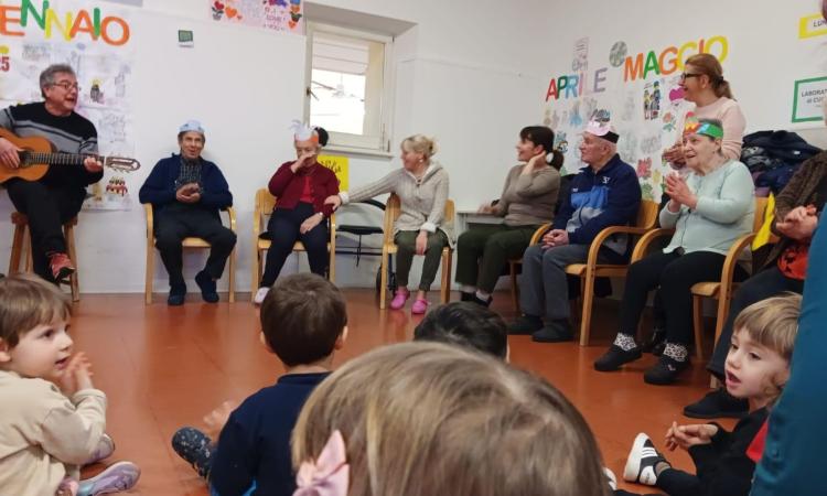 Castelraimondo armonizza il benessere: al via la musicoterapia nella casa di ospitalità per anziani Castelraimondo armonizza il benessere: al via la musicoterapia nella casa di ospitalità per anziani