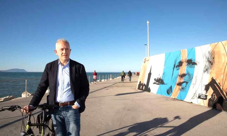 Piste ciclabili, il sindaco Ciarapica risponde alla Fiab: "Crediamo nella mobilità dolce" Piste ciclabili, il sindaco Ciarapica risponde alla Fiab: "Crediamo nella mobilità dolce"