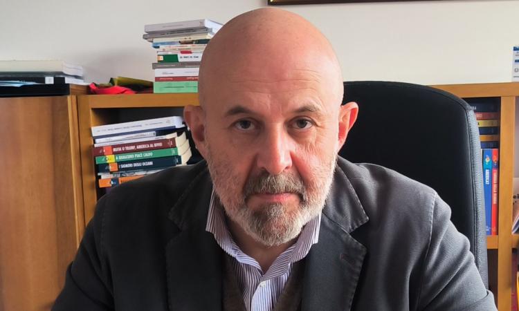 "Crolla l'export, Marche in recessione. La Regione racconta un'altra realtà" "Crolla l'export, Marche in recessione. La Regione racconta un'altra realtà"