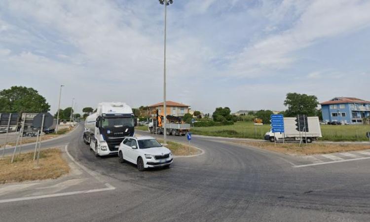 Potenza Picena, lavori per la rotatoria tra la Regina e l'Adriatica: chiude la strada statale 571