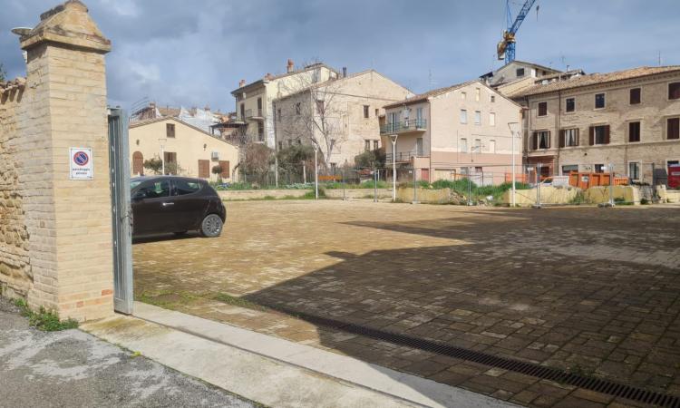 "Situazione parcheggi insostenibile a Tolentino, pagare senza avere un servizio è inaccettabile" "Situazione parcheggi insostenibile a Tolentino, pagare senza avere un servizio è inaccettabile"