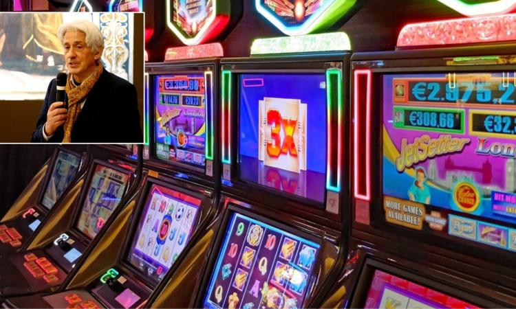 Macerata, l'ordinanza comunale che riduce gli orari di chiusura delle sale slot: le opposizioni insorgono Macerata, l'ordinanza comunale che riduce gli orari di chiusura delle sale slot: le opposizioni insorgono