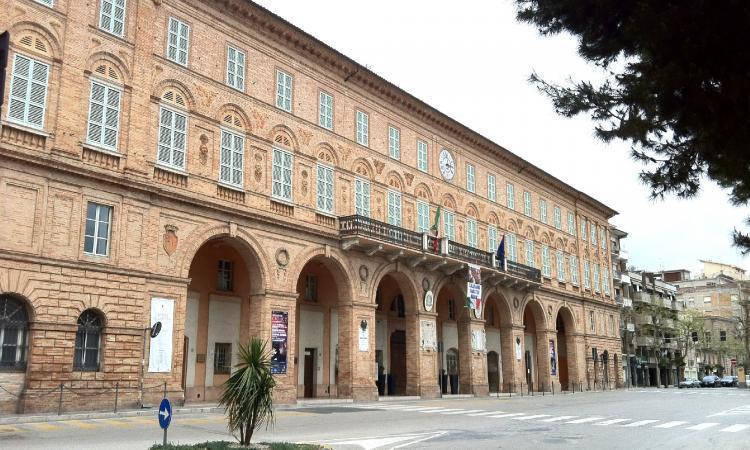 Civitanova, convenzione con l'Univpm per lo svolgimento di tirocini formativi presso il comune