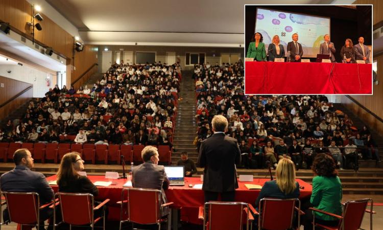 Grande successo anche all'università di Camerino per 'Unisistem Day' Grande successo anche all'università di Camerino per 'Unisistem Day'
