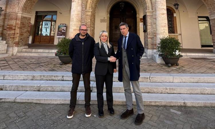San Severino, incontro tra il sindaco Rosa Piermattei e il direttore generale dell'Ast Alessandro Marini San Severino, incontro tra il sindaco Rosa Piermattei e il direttore generale dell'Ast Alessandro Marini